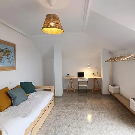Daire Casa Maui: 6 Con Piscina San Mamés de Meruelo